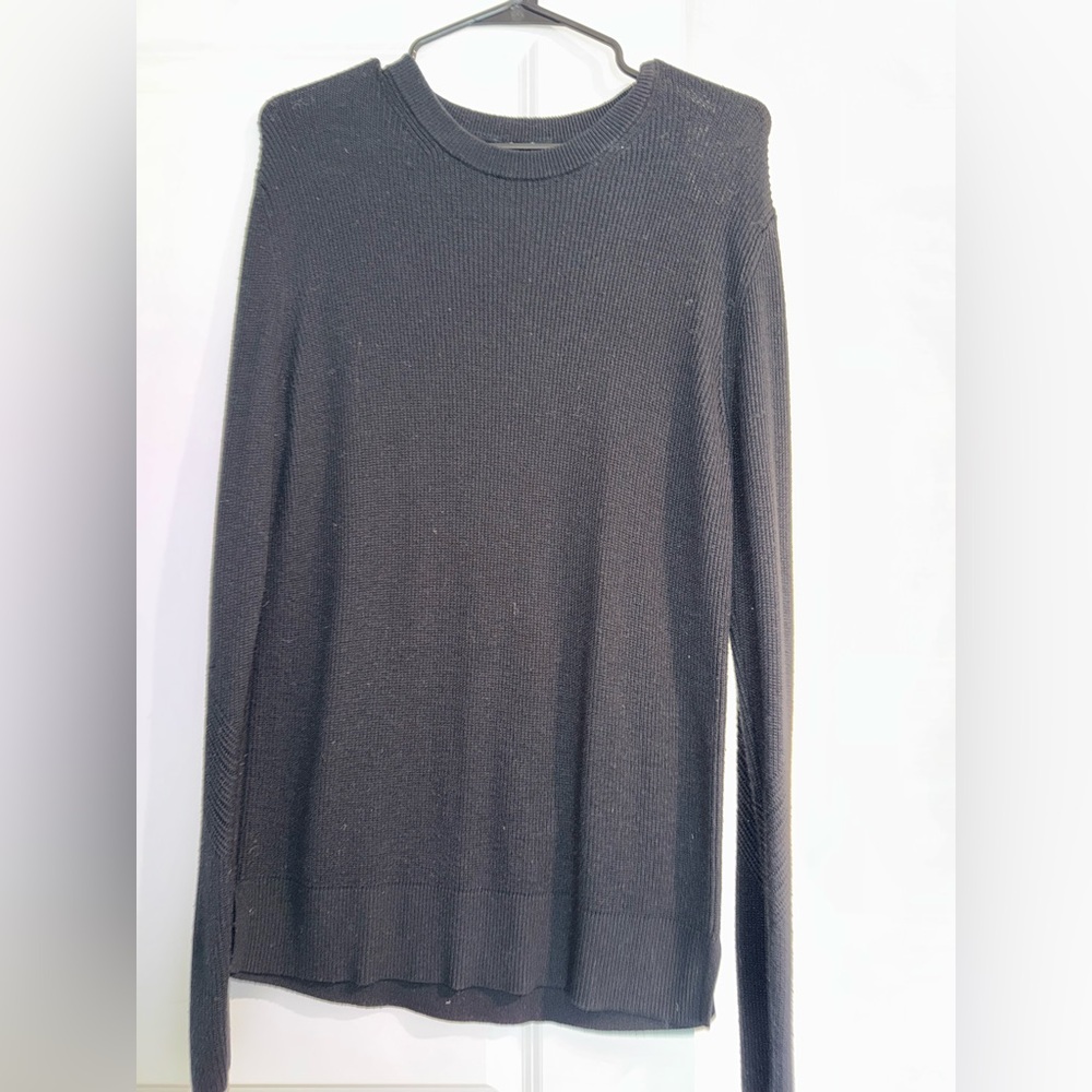 Lululemon long sleeve sweater material